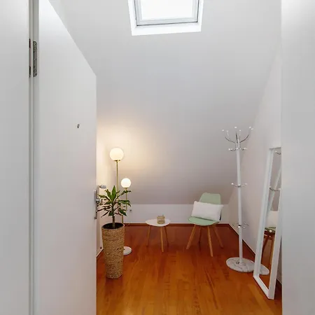 Taunus-zimmer Skyline-blick Apartmán